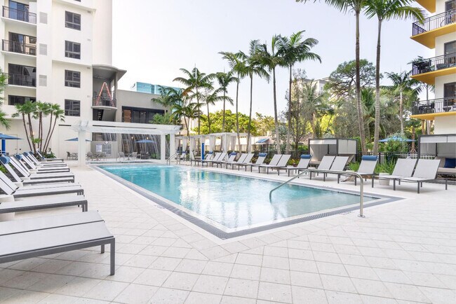 The Whitney, Fort Lauderdale, FL 33301 - photo 2