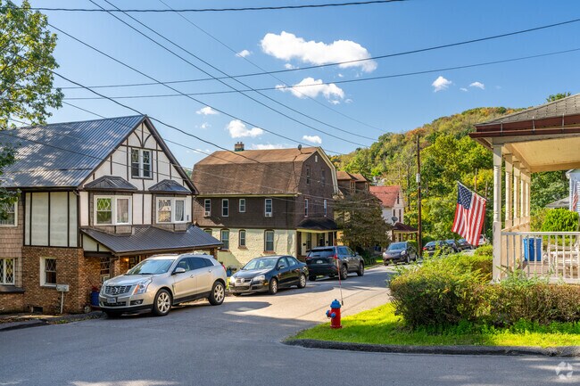 Larger tudor & dutch colonial homes can also be found throughout Johnstown's Osborne area.