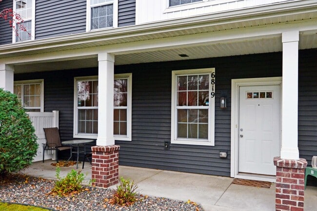 6819 Narcissus Ln N, Osseo, MN 55311 - photo 2