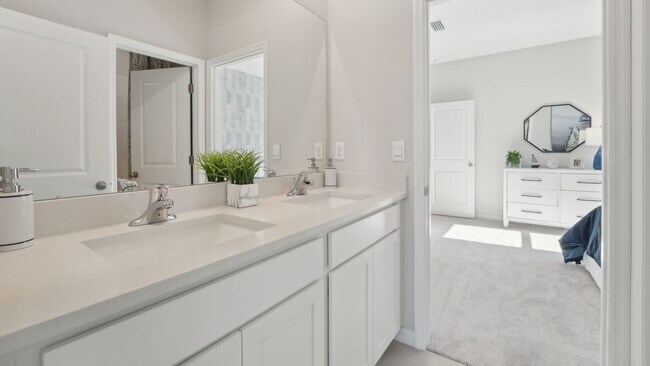 2223 Stratten Dr, Zephyrhills, FL 33541 - photo 6