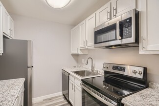 9375 E 17th Ave, Aurora, CO 80010
