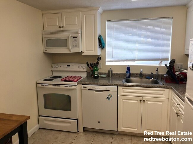 13 Westford St unit 1, Boston, MA 02134 - photo 5