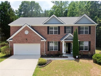 3225 Blackwood Ln, College Park, GA 30349