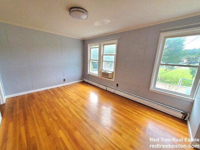 7 High St Place unit 2, Brookline, MA 02445 - photo 2
