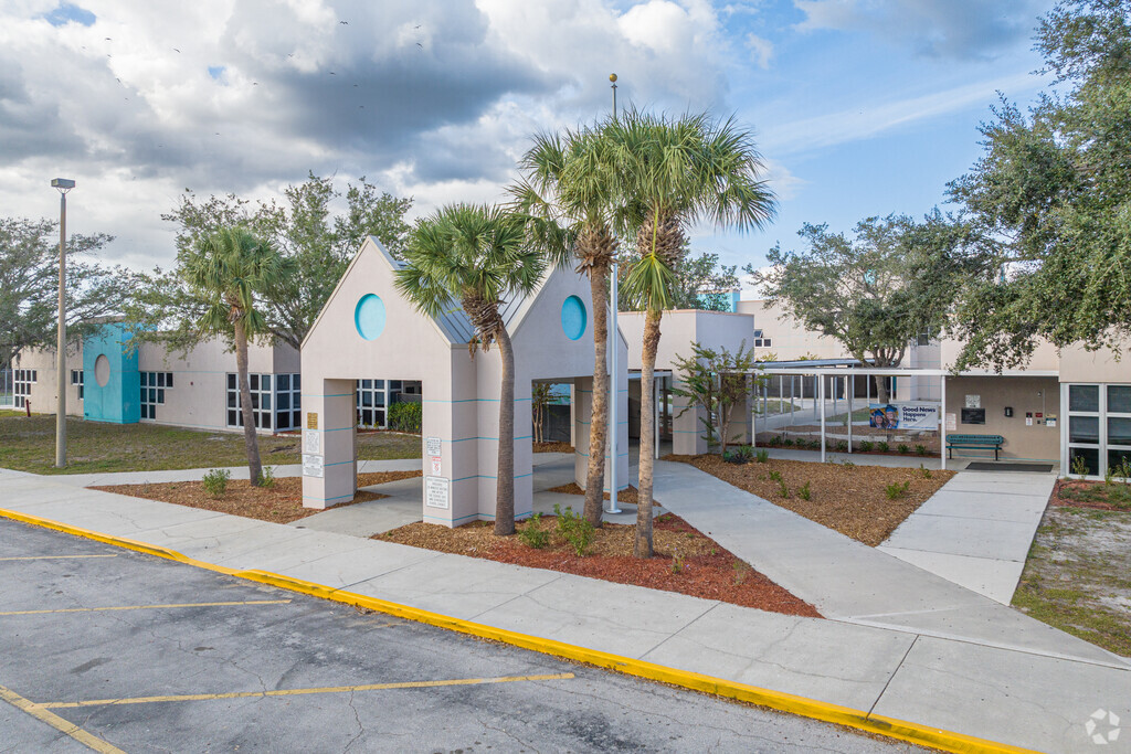 Carlos E. Haile Middle School a student-teacher ratio of 19 to 1.