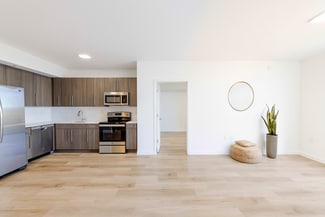 275 Fontainebleau Blvd, Miami, FL 33172