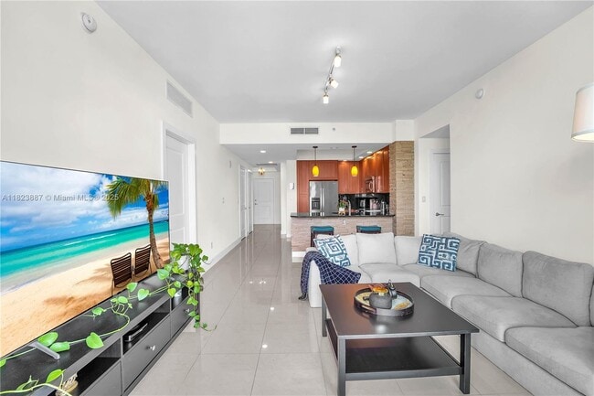 Strada 315 unit 1405, Fort Lauderdale, FL 33301 - photo 3
