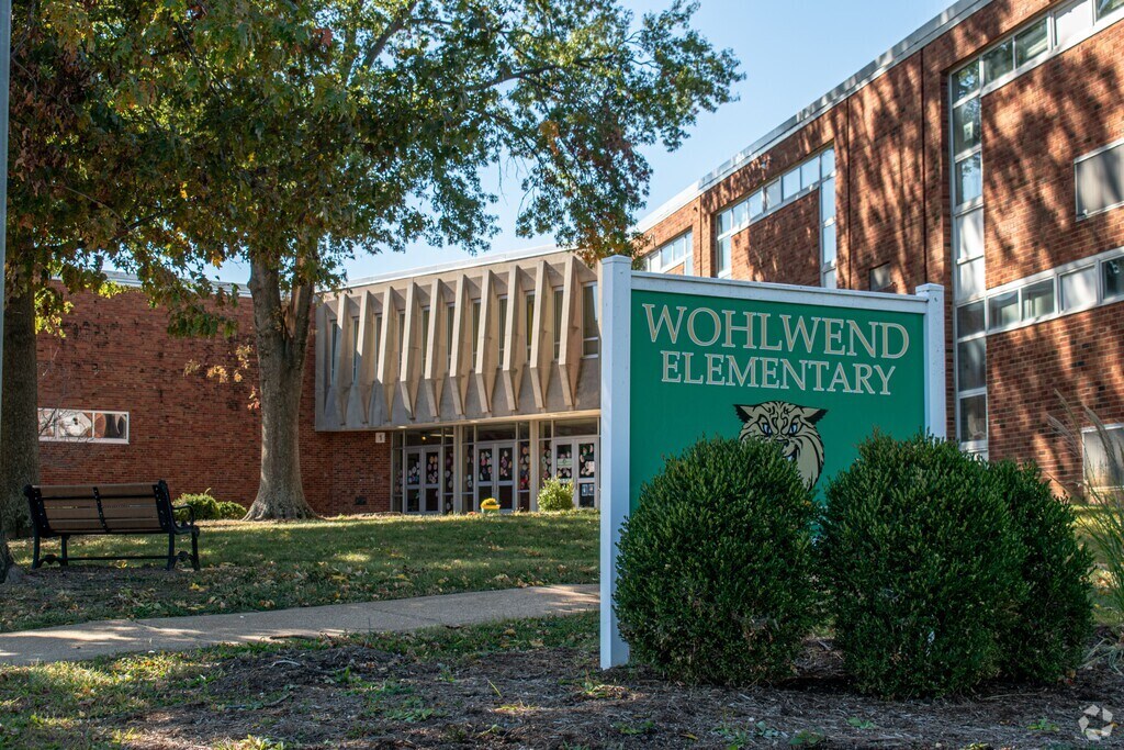 Wohlwend Elementary School serves students in the Oakville community.
