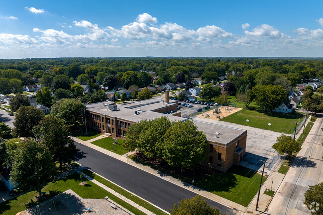 Elmore Elementary is centrally located, making pick up and drop off easy.