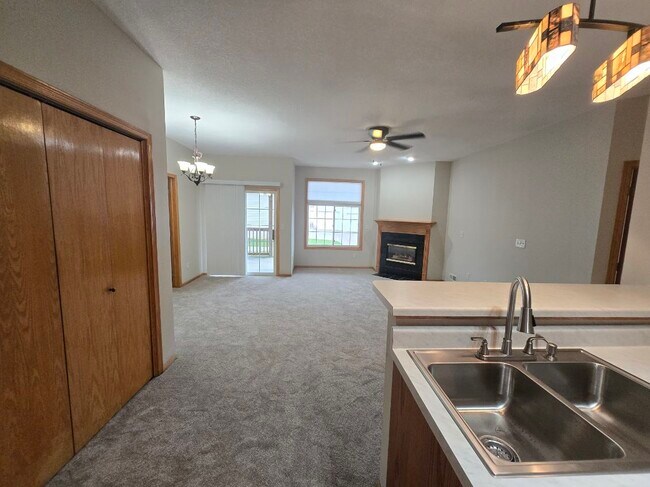 950 67th St unit 412, West Des Moines, IA 50266 - photo 7