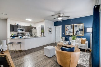 4624 Cromwell Dr, Kyle, TX 78640