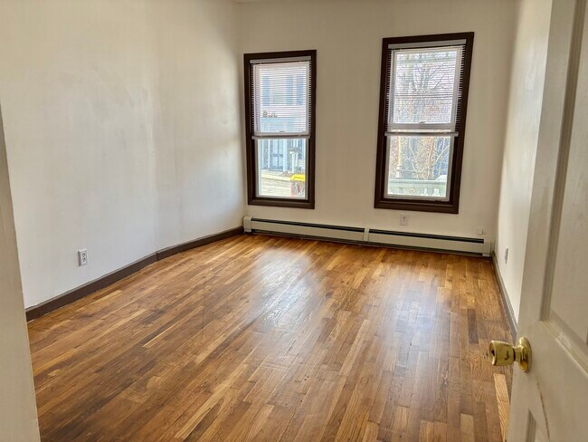 178 Broad St unit 1, Catskill, NY 12414 - photo 7
