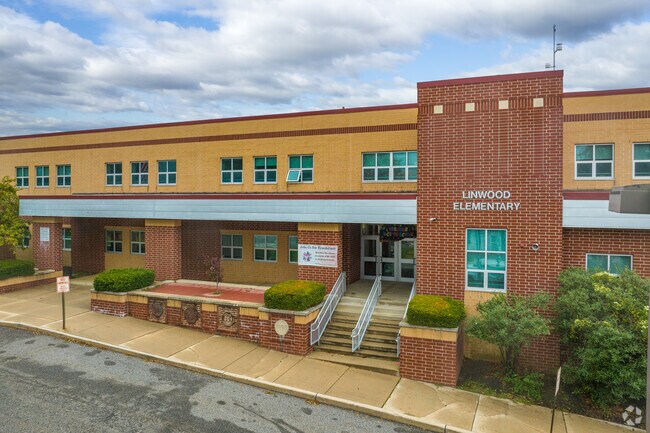 Linwood Elementary School provides strong foundations of education to students in grades K-4.