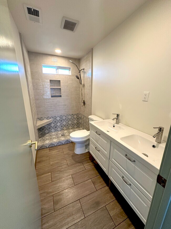 11090 Sanchez St unit B, Castroville, CA 95012 - photo 5