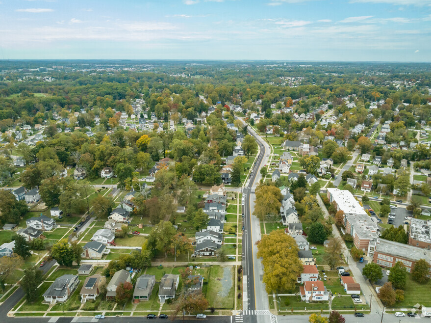 NH_HowardPark_529787_P2_v2_AJ_091324