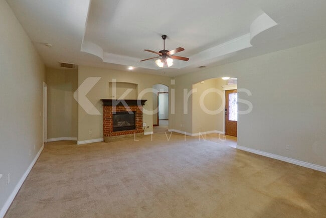 11733 SW 17th St, Yukon, OK 73099 - photo 2