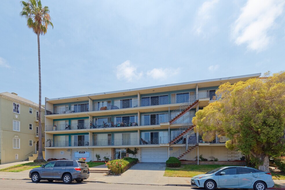 Lakeshore Gardens, Oakland, CA 94606 - photo 1