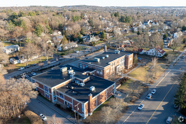 Webster Elementary School is a public school in Manchester.