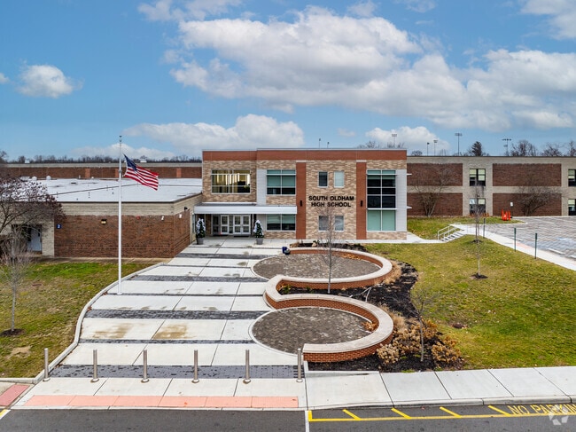 Niche gives South Oldham High School an overall grade of A-.