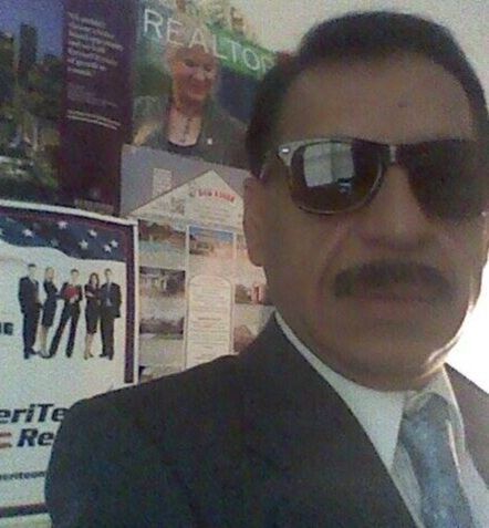 Agent Photo