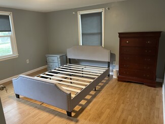 4 Hilltop Dr Unit 2, Southborough, MA 01745