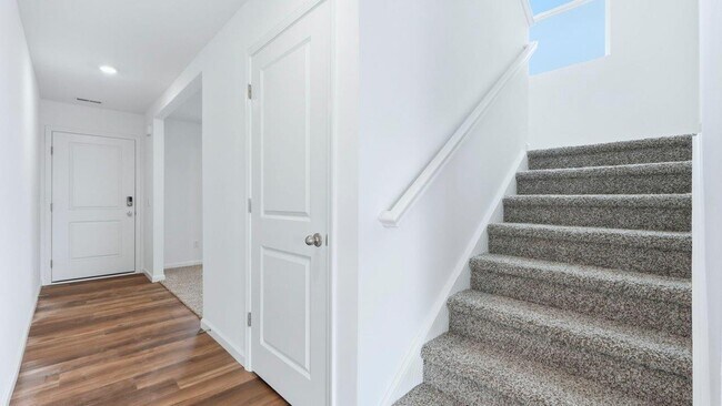 5639 Tranquilo Way, Fort Wayne, IN 46818 - photo 6