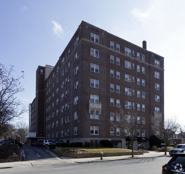 Wayland Manor Apartments, Providence, RI 02906 - photo 2