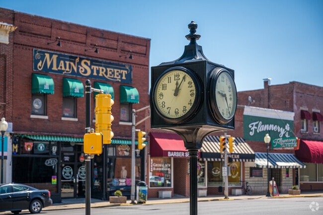 Historic clock and architecture on Calumet Street in Chesterton, Indiana.