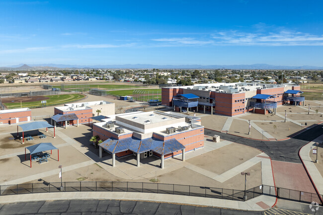 Coolidge High School has plenty of outdoor space for students to enjoy.