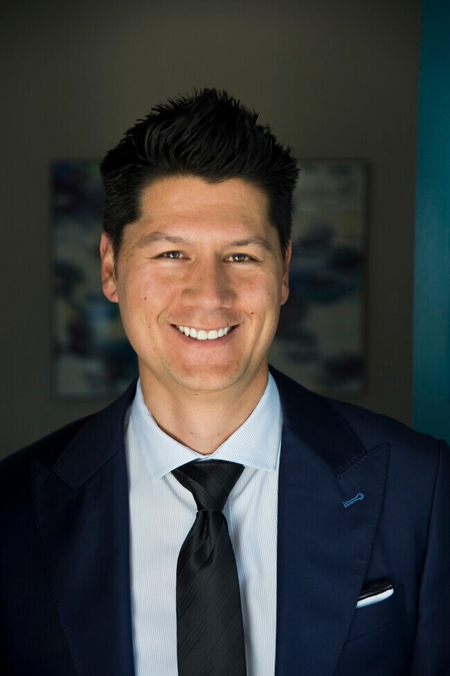 Agent Photo