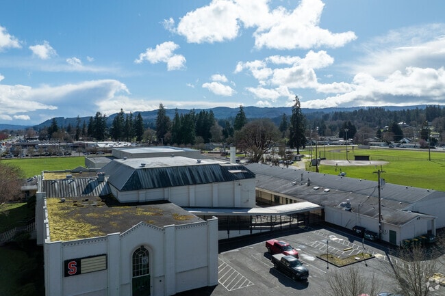 Scappoose Middle School 05