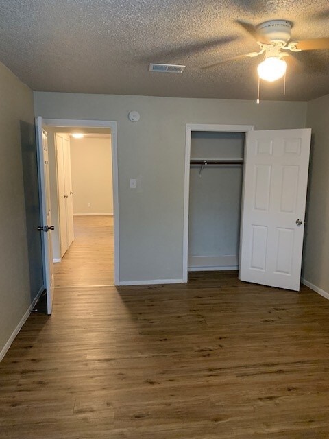 6205 Jackson Rd unit D7, Hitchcock, TX 77563 - photo 4