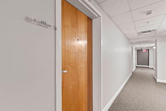 106 N High St unit 102, Columbus, OH 43215 - photo 5