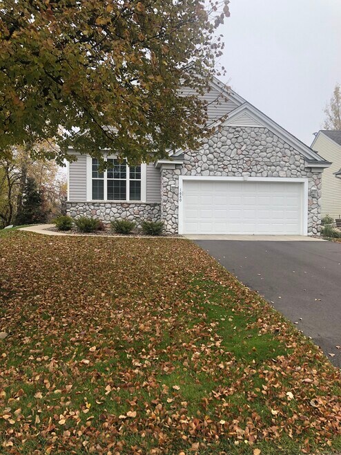 1680 Oakbrooke Ct, Saint Paul, MN 55122 - photo 1