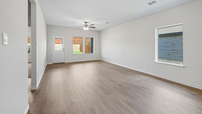 2007 Outpost Way, Princeton, TX 75407 - photo 4