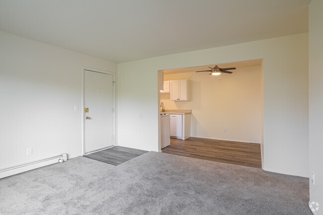 2 BR, 1 BA - Living Room