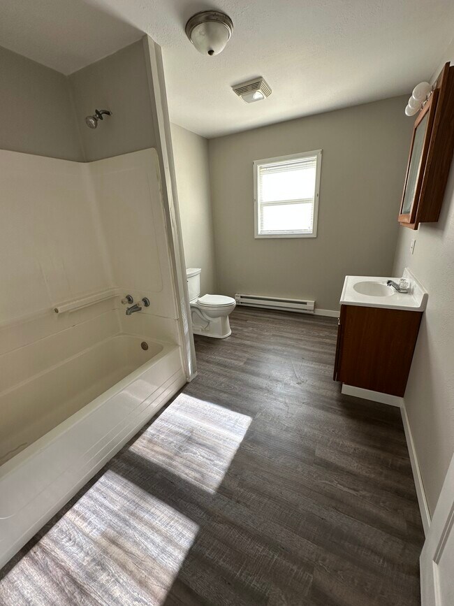 301 Buena Vista St unit 4, Alta, IA 51002 - photo 6