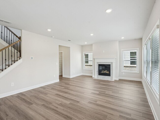 2474 Martin Spring Bend, Lawrenceville, GA 30045 - photo 5