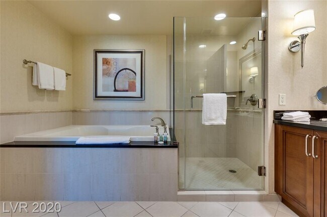 125 E Harmon Ave unit 18, Las Vegas, NV 89109 - photo 7