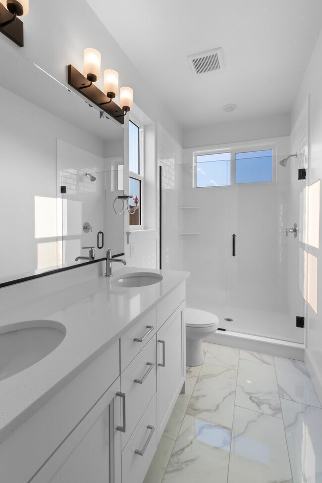 594 N 275 E unit 36869955, Providence, UT 84332 - photo 5