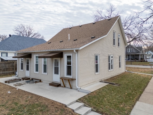 6602 Ballard Ave, Lincoln, NE 68507 - photo 2