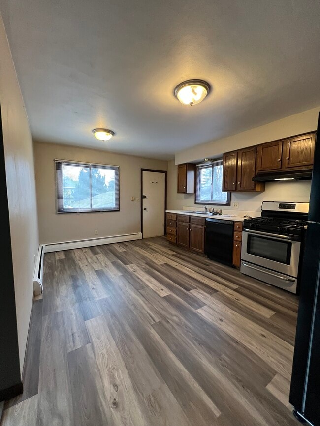 5415 Schmutzler St, Schofield, WI 54476 - photo 2