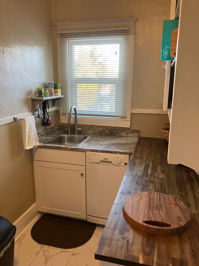 856 E Carter St unit 3, Pocatello, ID 83201 - photo 6