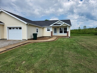 130 Meadows Ln, Pulaski, TN 38478