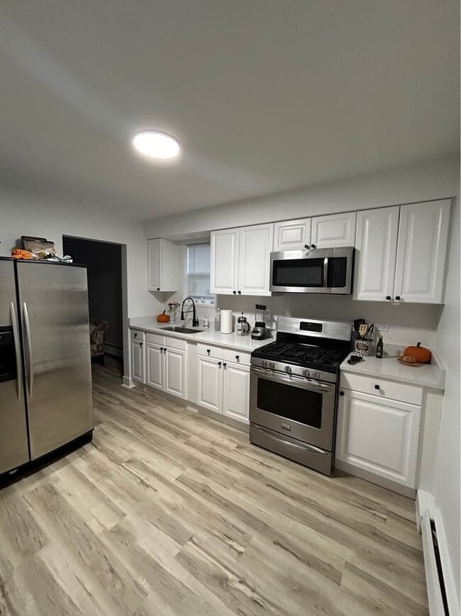 4915 Egandale Ave Unit 2, McCook, IL 60525