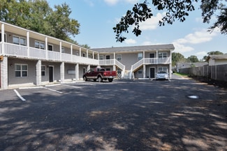 1724 Ashley Hall Rd, Charleston, SC 29407