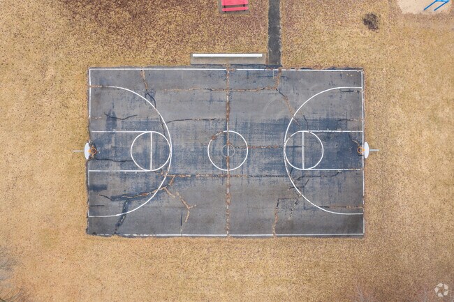 Evergreen Park has a full court basketball court for residents to use.