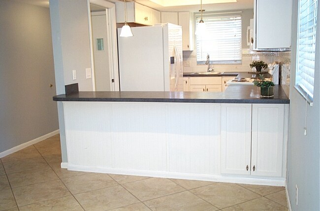 490 Charlemagne Blvd unit 101, Naples, FL 34112 - photo 6