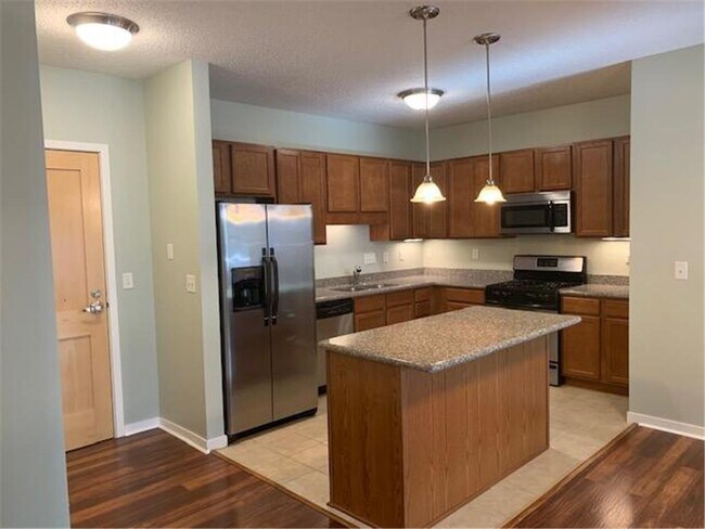 Mill Trace Condominiums unit 103, Minneapolis, MN 55414 - photo 4