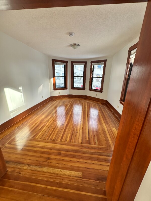 25 Bennett St unit 2, Beverly, MA 01915 - photo 4
